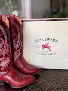 Idyllwind Burgundy Embroidered Western Boots